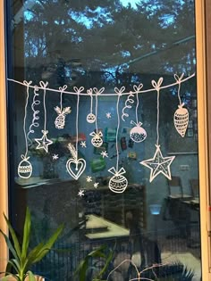 Christmas Decorations, Christmas Decor Diy, Christmas Window Paint, Christmas Window Display, Christmas Window