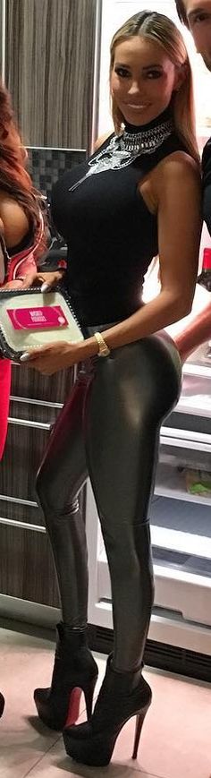 Maria yotta latex