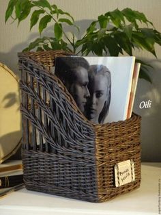 http://cs5.livemaster.ru/storage/d4/36/902cedbe9f05627b197ca887c6jb--dlya-doma-interera-gazetnitsa-urbanik.jpg
