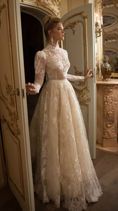 Princess Wedding Dresses, Wedding Gowns, Wedding Dresses Vintage 50s, Wedding Dresses Vintage, Royal Wedding Dress, Wedding Dresses Lace, Wedding Dresses Romantic, Wedding Dresses Beaded