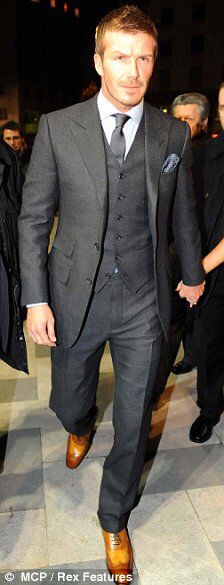 33 Best Charcoal Suit Images Man Fashion Style Male Charcoal Suit Fashion Mode Mens Clothes Grey
