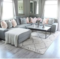 Grey couch - black and white coffee table - baskets underneath - black entry half table?? - #baskets #black #Coffee #coffeetable #couch #entry #Grey #Table #white Living Room Decor Cozy, Living Room Decor Apartment, Living Room Grey, Interior Design Living Room, Home Living Room, Living Room Designs, House Interior, Bedroom Decor, Cozy Living