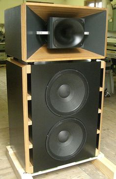 10 3 Way Top Coaxial Ideas Speaker Design Speaker Plans Loudspeaker