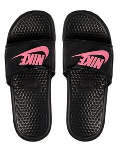 red flip flops nike