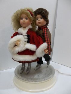 santas best skating sweethearts ice skating animated collectable christmas dcor little christmas - Animated Christmas Dolls santas best skating sweethearts ice skating animated collectable christmas dcor little christmas - Animated Christmas Dolls