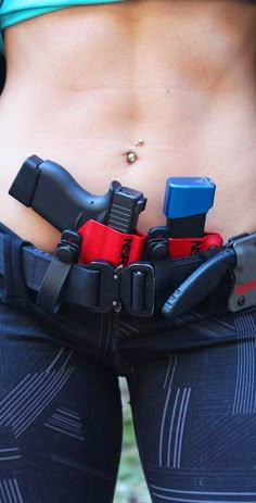 Home - Gun and Shooter - Shooting Guns & Having Fun Glock Guns, Weapons Guns, Guns And Ammo, Shooting Guns, Shooting Range, Battle Belt, Kydex Holster, Edc Everyday Carry, Military Girl