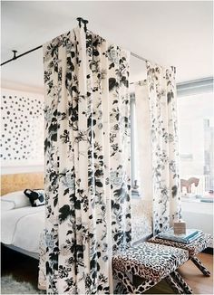 Canopy Curtain how a canopy bed can make your bedroom feel more romantic | cheap Canopy Curtain how a canopy bed can make your bedroom feel more romantic | cheap