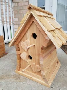 Maison de hérisson plus une mangeoire à oiseaux *** conçu et fabriqué par pays RUSTICS ***