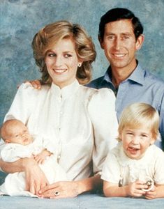 127 best royals christmas cards images on pinterest in 2018 prince harry christmas card