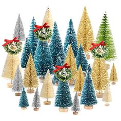 Felice Arts 12 pcs Artificial Pine Picks for Christmas Mixed Small Fake Pine Needles Red Berries and Pinecones Simulated Plastic Bouquet for Christmas Decor Gift Wrappings Greenery Garland