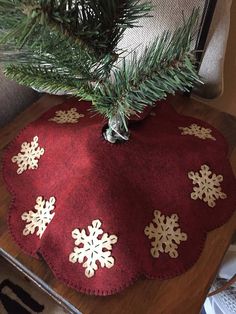 Christmas Decor Tree skirt with fringe Choose your size Christmas Tree Skirt Ivory Burlap Tree Skirt 38-54 Tree Skirt