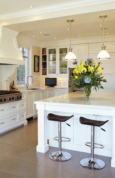 Undersink Drawerpaper Towels In The Middle Washcloths On The Fair Designer Kitchen Review Undersink Drawerpaper Towels In The Middle Washcloths On The Extraordinary Designer Kitchen Design Inspiration