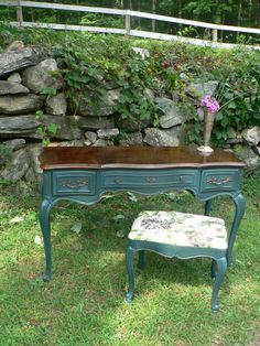 Queen Anne style vanity or desk with stool in classic black | Miss ... Queen Anne style vanity or desk with stool in classic black | Miss ...
