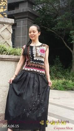 Crochet top pattern with square motif. Одежда крючком Топ с квадратными мотивами More Patterns Like This!