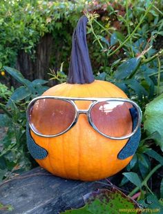 ten decidedly non traditional pumpkin carving and decorating ideas that are silly instead of spooky