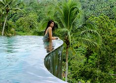 pierderea în greutate retreat bali ce cauzează pierderea în greutate și clipeaua fierbinte