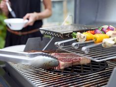 De 9 beste afbeeldingen van Campingaz | bijen, buiten eten, kop Campingaz Adelaide 4 Classic L Deluxe zwart, rvs barbecue