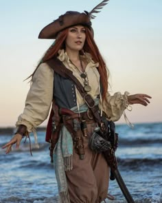 Mode Pirate, Pirate Garb, Pirate Life, Pirate Costume Women, Pirate Outfits, Pirate Clothes, Pirate Dress, Pirate Costumes, Costumes Duo