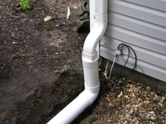 How To Bury A Gutter Downspout Yards And Landscaping How To Drain Gutters Underground