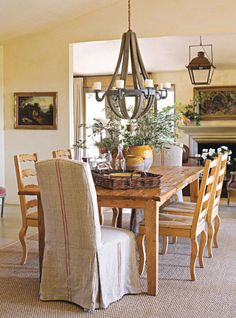 Gorgeous French Country Dining Table & Chairs Drapery Entrancing End Chairs For Dining Room Decorating Inspiration Gorgeous French Country Dining Table & Chairs Drapery Beauteous End Chairs For Dining Room 2018