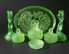 Details about Large Green VaselineUranium Glass Citrus JuicerReamer 8 34 Details about Large Green VaselineUranium Glass Citrus JuicerReamer 8 34