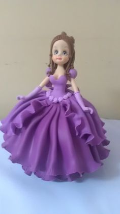 hadas en porcelana fria para 15 años paso a paso - Buscar con Google Doll Cake, Doll Cake Topper, Dress Cake, Recetas