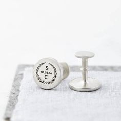 Select Gifts Heart Playing Card Number 4 Gold-Tone Cufflinks Black Pouch