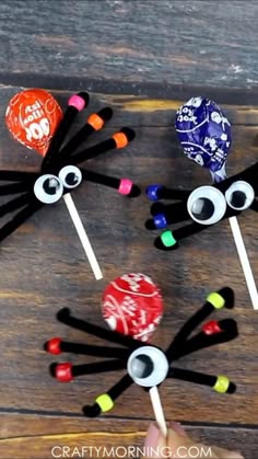 Halloween Accessories-Halloween Party Favours Party Bag Critters Range Glow Dark