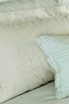 Fable SS15 | 10+ ideas on Pinterest Gant Classic Oxford Pillowcase