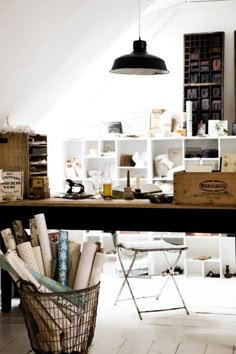 moderner schaufenster home office schreibtisch desk office mix and chic home tour modern glamorous greenwich home office space design ideas 157 besten bilder auf pinterest in 2018 ideas home moderner schaufenster home office schreibtisch desk office mix and chic home tour modern glamorous greenwich home office space design ideas 157 besten bilder auf pinterest in 2018 ideas home