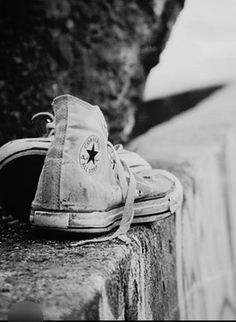 green, Grass, Shoes, Grayscale, Converse, Monochrome green, Grass, Shoes, Grayscale, Converse, Monochrome