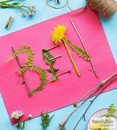 Go Green: For this ephemeral nameplate, take a walk with a purpose, collecting such items as leaves, stems, and twigs. Back home, have your child write his name lightly in pencil on sturdy paper. Glue the natural items over the penciled lines. Craft Projects For Kids, Easy Crafts For Kids, Fun Crafts, Simple Crafts, Craft Kids, Family Art Projects