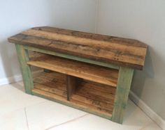 Pallet Tv Stand corner tv stand made from pallets --- #pallets #palletproject Pallet Tv Stand corner tv stand made from pallets --- #pallets #palletproject