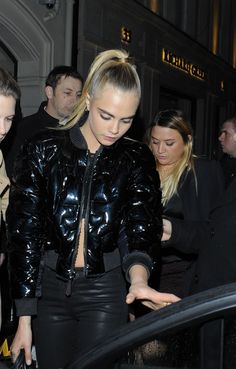 Victoria S Secret Wrap London Cara Delevingne Victoria S Secret Wrap London Cara Delevingne