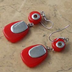 60/'s style Retro mary quant twiggy acrylic hand made oversized DANGLE earrings 60/'s style Red or deep Pink