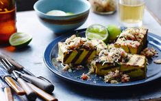 De 40 beste afbeeldingen van VEGGIE BARBECUE in 2020 Mexicaanse auberginespiesjes van de barbecue met salsa
