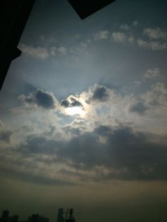 Unduh 600 Koleksi Background Awan Datar Gratis