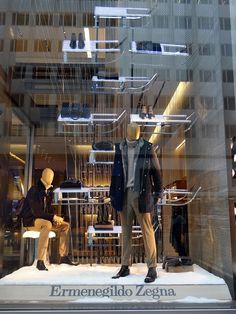 26 Window Display Ideas Window Display Display Artifacts