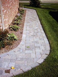 20 Best Side Of Garage Landscaping Images In 2019 24 Garage Side Paver Walkway Garden Walkways