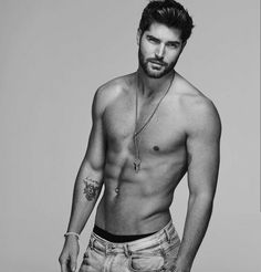 Byron dlouhý gay sex