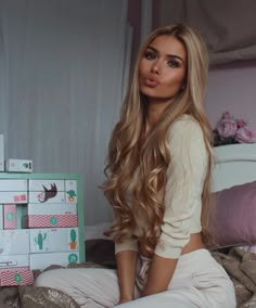 Nahé bacuľaté Teen obrázky