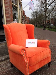 stoel en bank restyling prachtige leren honden fauteuil in ieder gewenste kleur stoel en bank restyling prachtige leren honden fauteuil in ieder gewenste kleur