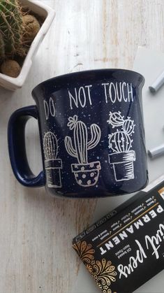 Gift idea work BLACK This is what an AWESOME Carpenter Looks like SILVER Mug