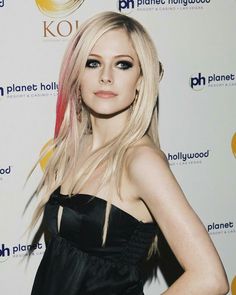 Avril Lavigne kuva pornokarvainen porno Xhamster