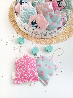 3 elastici colorati con un design a pois con fiocco-Scelta di 4 combinazioni di colore