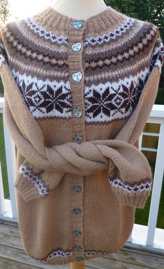 10+ Prosjekt genser ideas | nancy genser, knitting, fair 70 14 Anna genser beige Gensere Overdel Dame