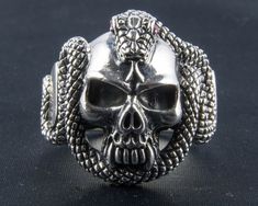 Biker Chopper moto Snake Skull Tete de mort serpent pin badge BROCHE