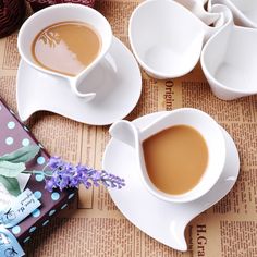 3Pcs Coffee Pot Cup and Saucer Set Dollhouse Miniature Home Decor NM$T