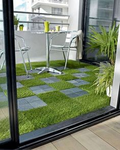 When talking about the garden, maybe the first coming to your mind is the vast grass, lush flowers and the magnificent water features as well as comfortable. But for those of you who live in a small apartment, that is… Continue Reading → Balcony Ideas