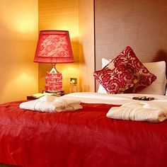 108 LED perles D/écor de chambre denfants,Batterie et aliment/é par USB Lampes /à motifs pour denfant No/ël f/ête XIYUNTE Lumi/ères de larbre Veilleuses Lampes de chevet et de table vec bouton tactile